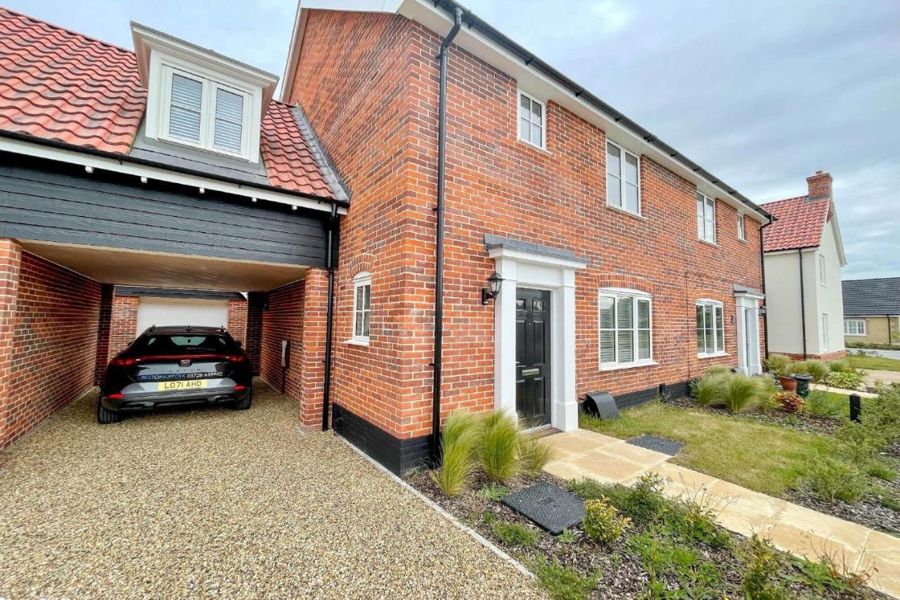 Number 51, Halesworth Villa Buitenkant foto
